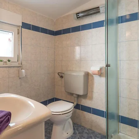 Apartmán 1 Bedroom Beautiful In *